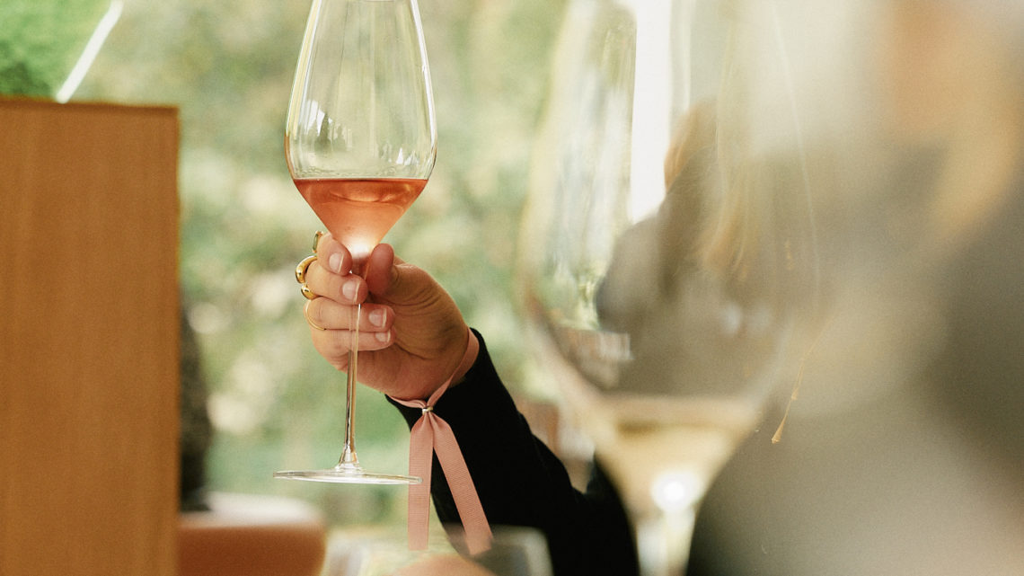 Rosé Champagne - Dan Roznov - Taittinger